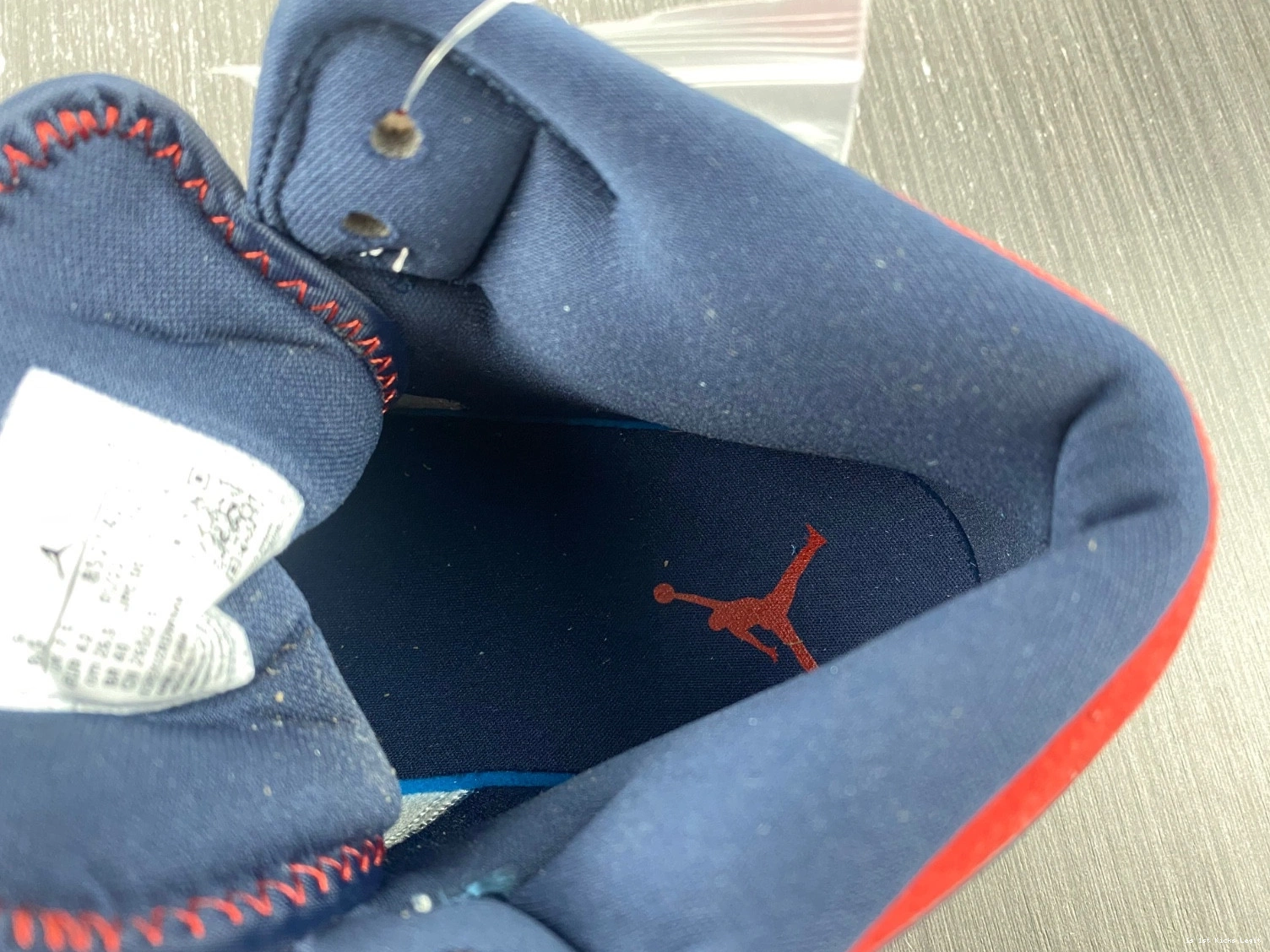 SE Jordan 852542-104 - USA 1 Mid 1105